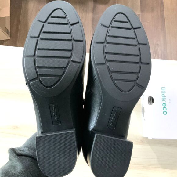 New in Box!! Black Faux Leather Ankle Boots w/Heel Size 10 By Croft & Barrow - Picture 9 of 10